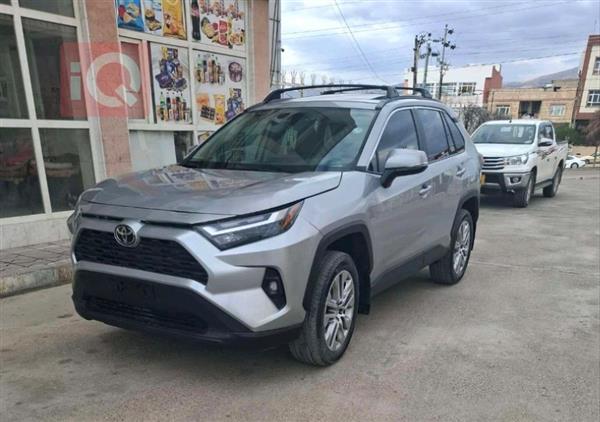 Toyota for sale in Iraq